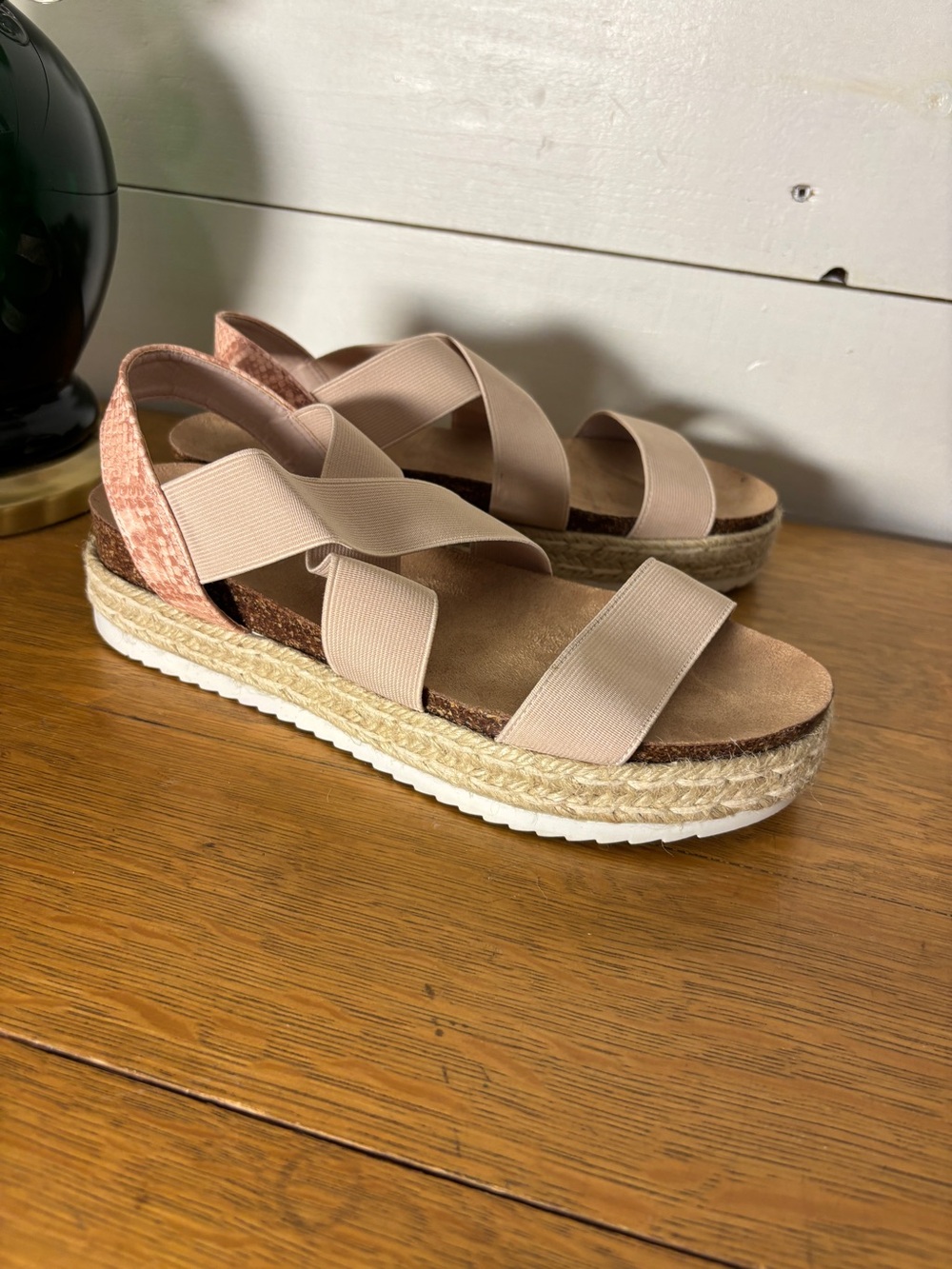 MADDEN GIRL Blush Pink Platform Sandals Size 10